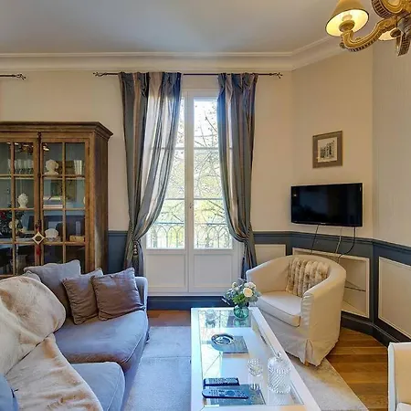 Familial 2 Chambres, 2 Salles De Bains * トゥール
