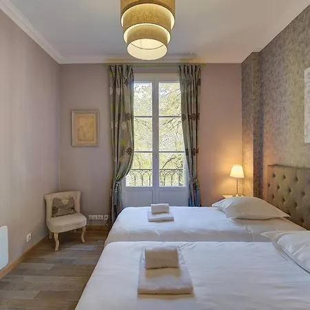 アパート Familial 2 Chambres, 2 Salles De Bains トゥール